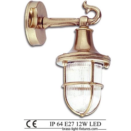 Brass wall sconce. Badrumsbelysning